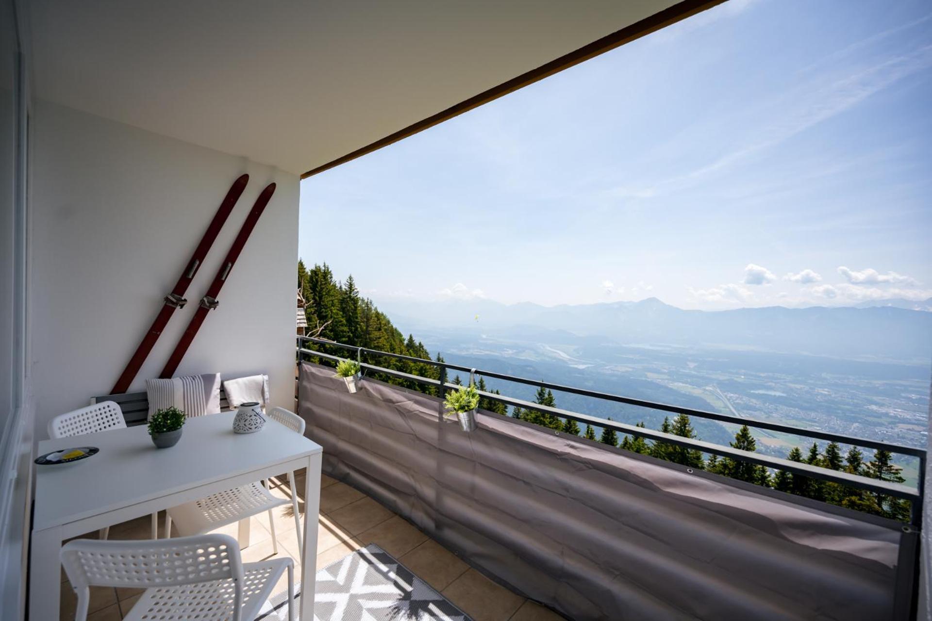 Mooki Mountain & Pool Gerlitzen Apartment Kanzelhohe Exterior foto